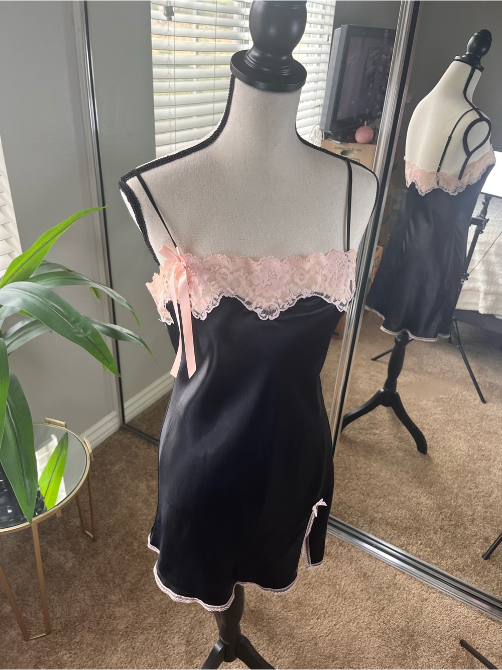 Victoria's Secret Black Satin Chemise with Pink Lace Trim Size Medium
